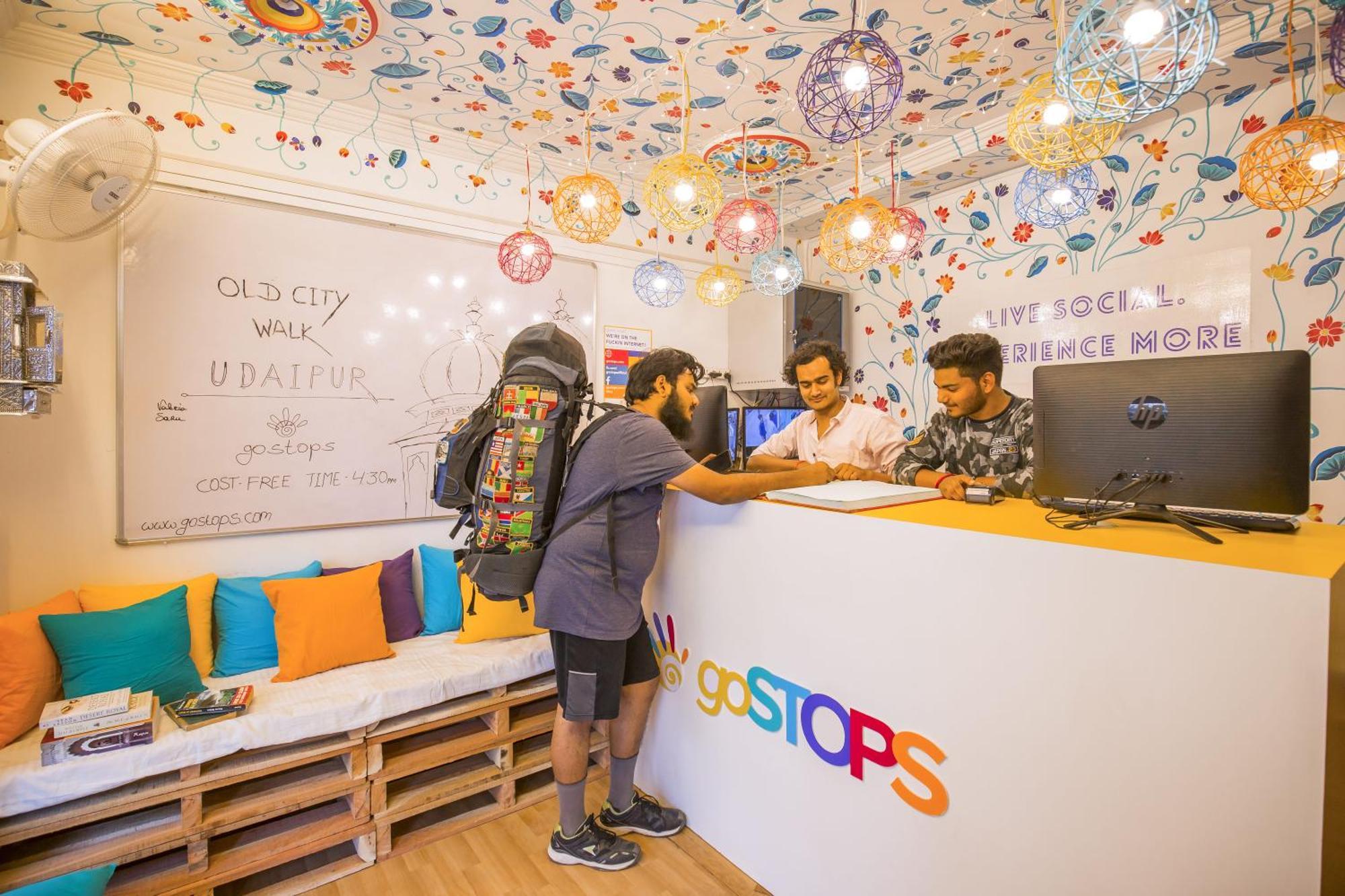 Hostel Gostops *